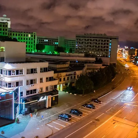 Apartament Luxury And Balcony, Минск Исторический Центр