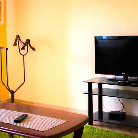 Luxury And Balcony, Минск Исторический Центр Apartament