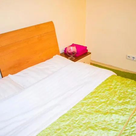Apartament Luxury And Balcony, Минск Исторический Центр *