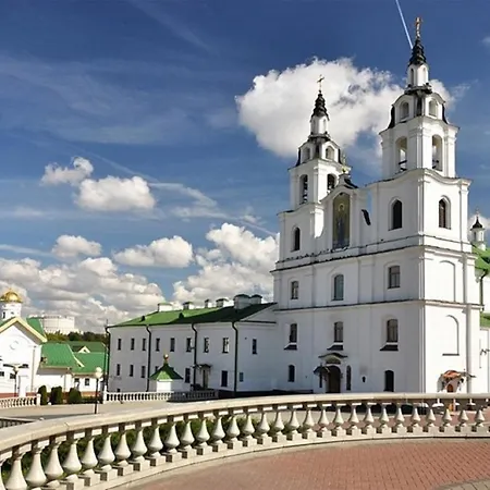 Luxury And Balcony, Минск Исторический Центр